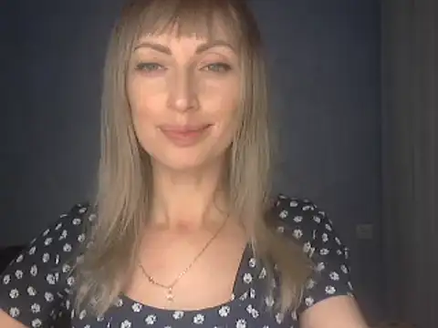 EffectMaya online show from December 14, 2025, 6:24 pm