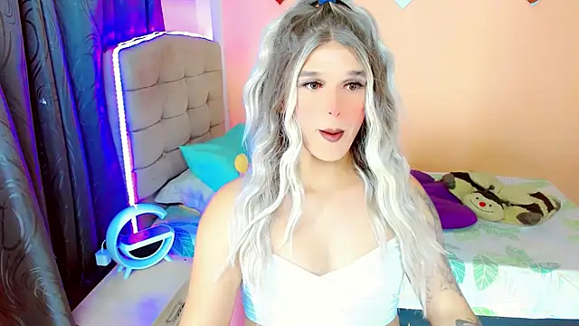 Snapshot of TaylorMon chatting on March 1, 2025, 12:39 am TaylorMon online show from March 1, 2025, 12:39 am