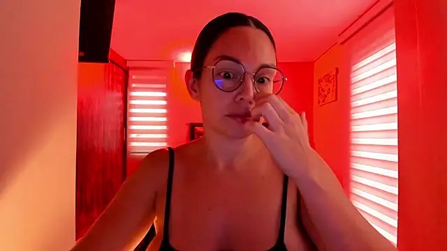 anabel 025 online show from February 13, 2026, 12:05 pm