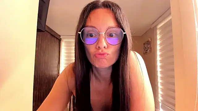 anabel 025 online show from November 24, 2025, 3:56 pm