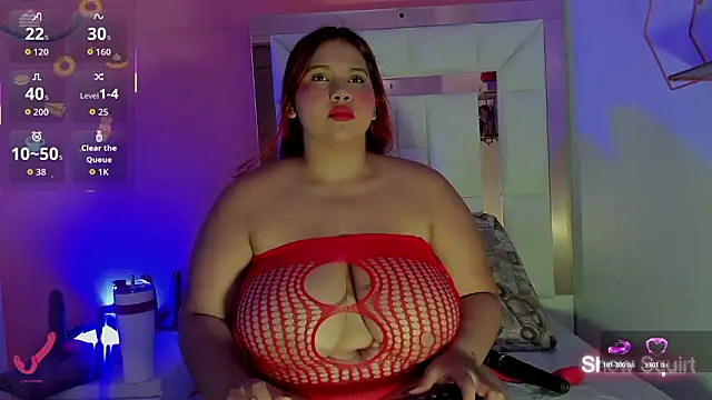 Alanna hot3 online show from March 9, 2026, 7:39 pm