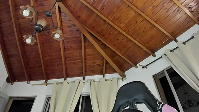 IsaFontanna online show from January 10, 2026, 4:52 am