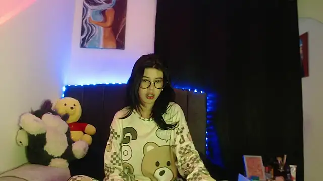 ily bea online show from March 19, 2026, 10:43 pm