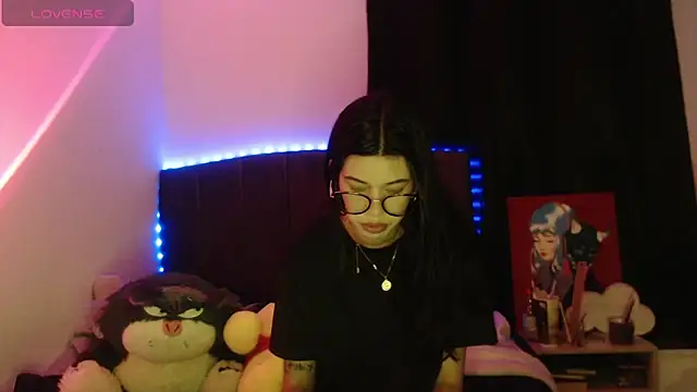 Snapshot of ily_bea chatting on September 30, 2025, 12:16 am ily bea online show from September 30, 2025, 12:16 am