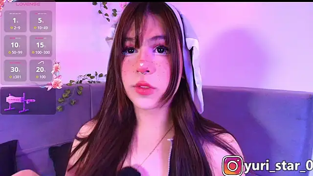 Snapshot of Yuri_Stars chatting on November 25, 2025, 4:57 am Yuri Stars online show from November 25, 2025, 4:57 am