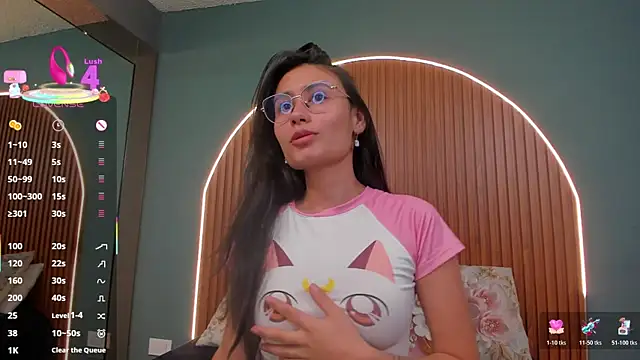 Snapshot of NayeCloud chatting on January 9, 2026, 3:35 am NayeCloud online show from January 9, 2026, 3:35 am