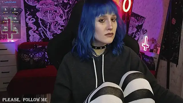 Snapshot of little_Elika chatting on January 19, 2025, 8:51 pm little Elika online show from January 19, 2025, 8:51 pm