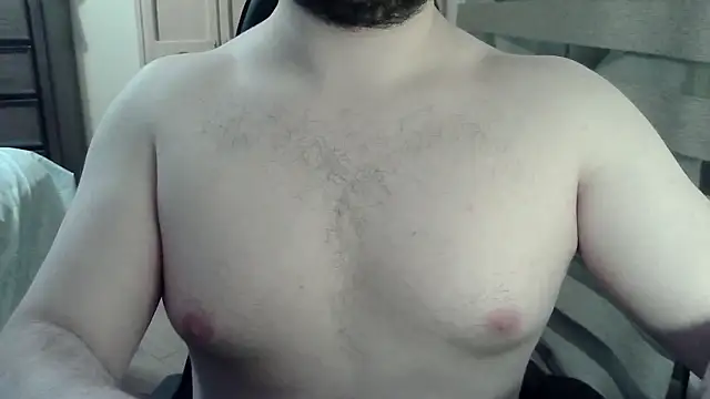 Snapshot of Himbo_fox chatting on June 6, 2026, 6:18 am Himbo fox online show from June 6, 2026, 6:18 am