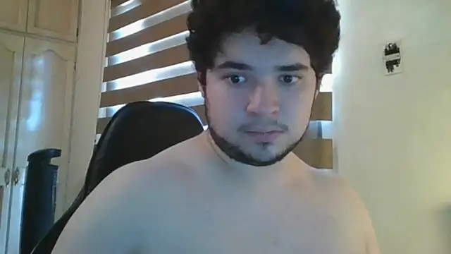 Snapshot of Himbo_fox chatting on July 8, 2026, 11:27 pm Himbo fox online show from July 8, 2026, 11:27 pm