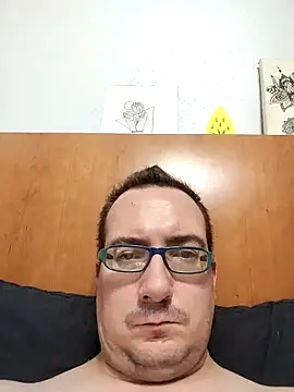 poly0086 online show from September 12, 2025, 9:03 pm