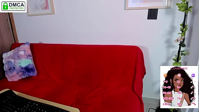 aleja montiel   online show from September 22, 2025, 12:33 pm