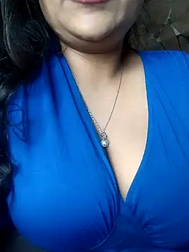 HaaniKaur online show from December 23, 2024, 7:38 am