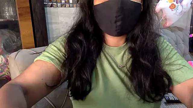 Snapshot of HaaniKaur chatting on May 7, 2026, 8:28 am HaaniKaur online show from May 7, 2026, 8:28 am