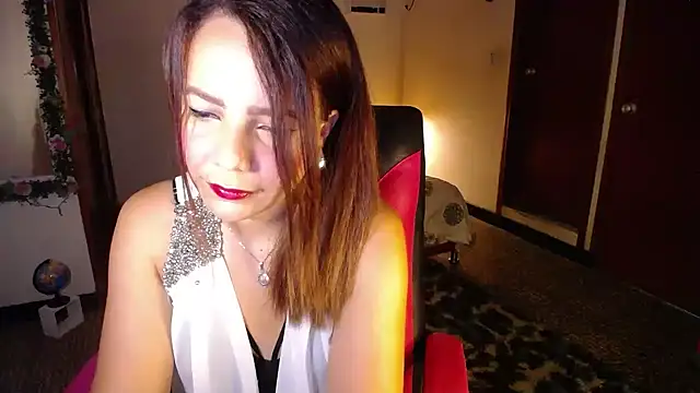 danielle rose 1 online show from November 10, 2025, 5:29 pm