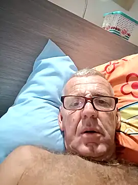 Snapshot of Freddy1962 chatting on December 16, 2024, 8:48 pm Freddy1962 online show from December 16, 2024, 8:48 pm