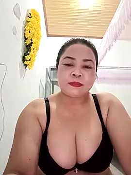 Snapshot of Sexy-bigtits2024 chatting on February 7, 2025, 12:17 pm Sexy-bigtits2024 online show from February 7, 2025, 12:17 pm