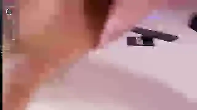 Snapshot of AmberMoss_ chatting on March 9, 2025, 6:50 am AmberMoss online show from March 9, 2025, 6:50 am