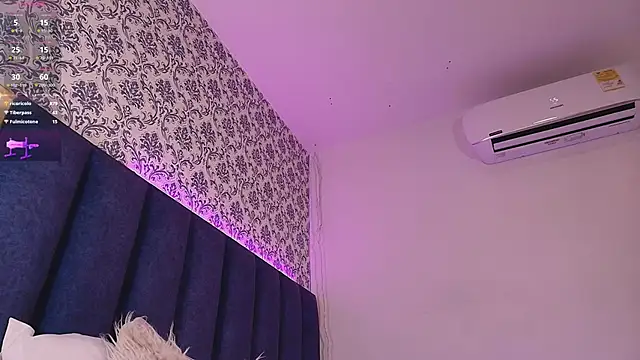 Snapshot of AmberMoss_ chatting on February 14, 2025, 10:49 am AmberMoss online show from February 14, 2025, 10:49 am