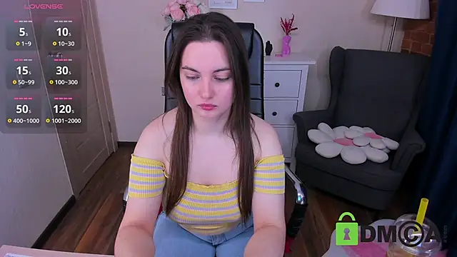 Snapshot of Astarte_Aste chatting on November 7, 2025, 10:42 am Astarte Aste online show from November 7, 2025, 10:42 am