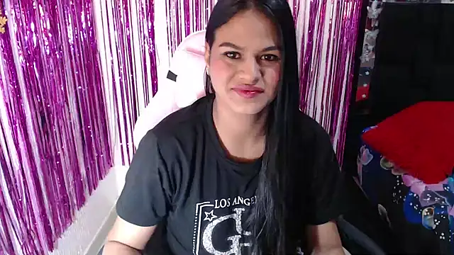 Snapshot of SweetAlmaa chatting on May 28, 2026, 11:49 am SweetAlmaa online show from May 28, 2026, 11:49 am