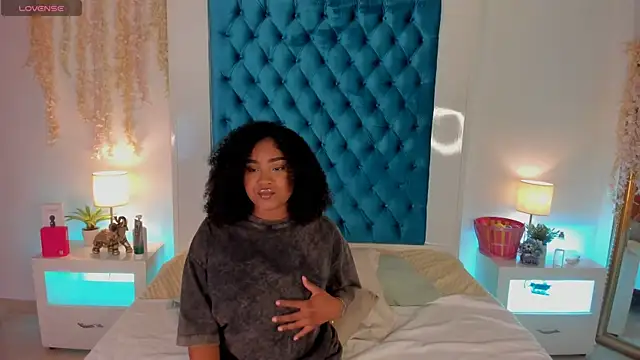 ohrianagibson online show from April 13, 2026, 10:25 pm