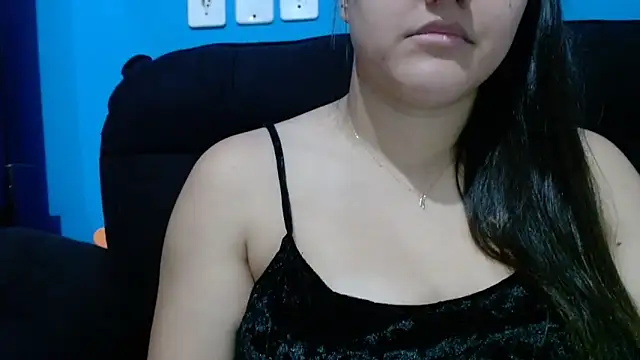 luckygirl111 online show from April 23, 2026, 1:35 pm