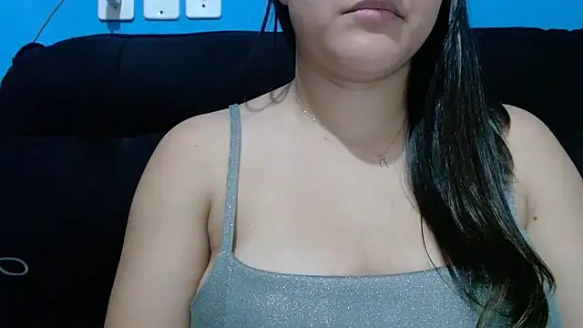 luckygirl111 online show from April 15, 2026, 5:28 pm