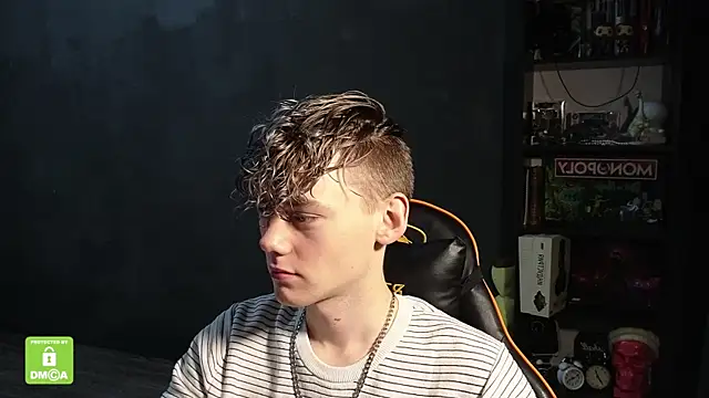 Keytaro online show from November 30, 2025, 12:50 pm