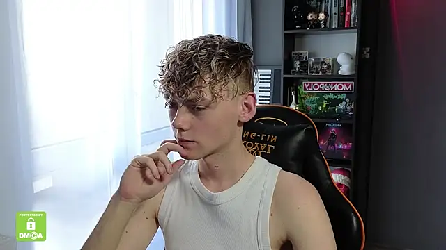 Keytaro online show from October 28, 2025, 10:14 am