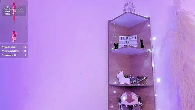 Snapshot of Kaela18 chatting on December 9, 2024, 4:15 pm Kaela18 online show from December 9, 2024, 4:15 pm