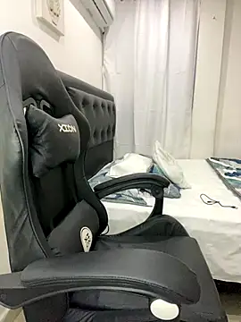 Snapshot of Belissa_miller chatting on October 27, 2025, 7:48 pm Belissa miller online show from October 27, 2025, 7:48 pm