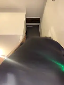 Snapshot of Candy-Desire chatting on December 23, 2024, 7:52 pm Candy-Desire online show from December 23, 2024, 7:52 pm