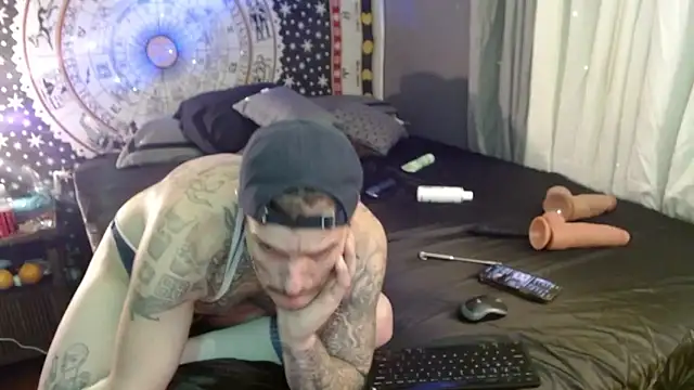 UnCuTupTheBuTT online show from January 13, 2026, 10:41 am