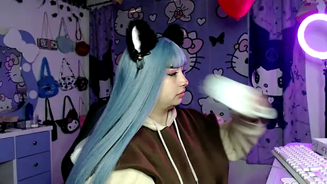 lussyevans24 online show from February 23, 2026, 4:14 am