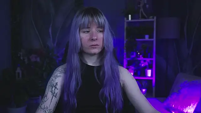 LexiWenford online show from February 16, 2026, 2:43 am