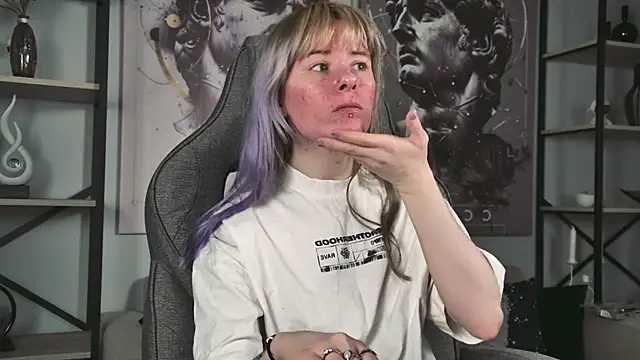 LexiWenford online show from May 18, 2026, 3:06 am