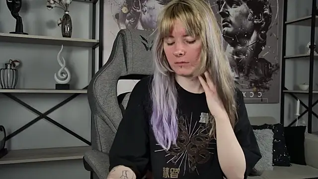 LexiWenford online show from May 21, 2026, 2:53 am