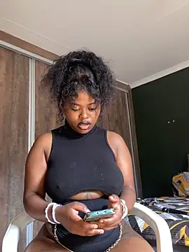 Snapshot of DiamondGoddes chatting on November 7, 2025, 6:40 am DiamondGoddes online show from November 7, 2025, 6:40 am