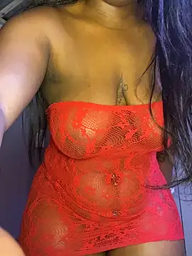 Snapshot of DiamondGoddes chatting on October 24, 2025, 12:15 pm DiamondGoddes online show from October 24, 2025, 12:15 pm