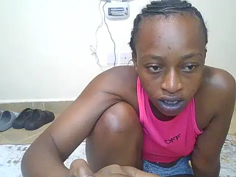 Snapshot of Petite_doll20 chatting on February 9, 2026, 12:25 pm Petite doll20 online show from February 9, 2026, 12:25 pm