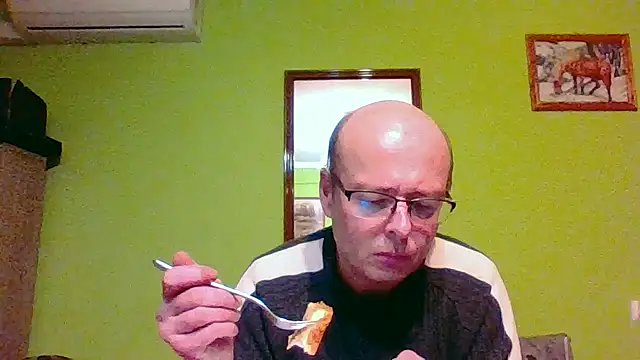 Tiger202441 online show from April 17, 2026, 10:23 pm