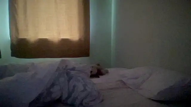 Diamond Tyler online show from March 28, 2026, 3:18 am