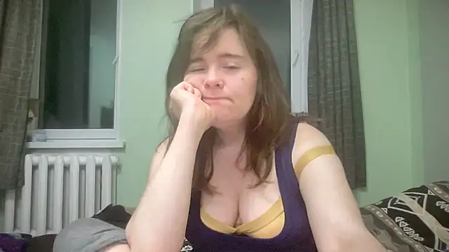 Diamond Tyler online show from April 12, 2026, 5:38 pm