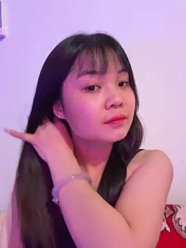 Maeve2k5 online show from December 4, 2025, 7:18 am