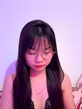 Maeve2k5 online show from December 3, 2025, 12:55 am