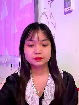 Maeve2k5 online show from October 24, 2025, 6:23 am