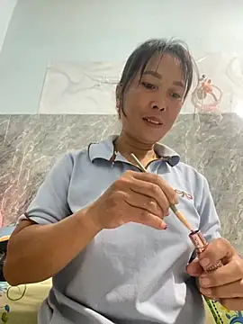 Snapshot of Linaannn chatting on November 3, 2025, 11:30 pm Linaannn online show from November 3, 2025, 11:30 pm