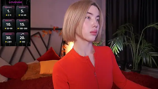 Snapshot of LindaThacker chatting on November 17, 2025, 4:27 am LindaThacker online show from November 17, 2025, 4:27 am