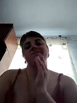 Snapshot of CoddessCrystal chatting on March 17, 2025, 5:34 am CoddessCrystal online show from March 17, 2025, 5:34 am