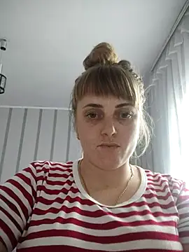 Snapshot of CoddessCrystal chatting on November 18, 2025, 10:07 am CoddessCrystal online show from November 18, 2025, 10:07 am